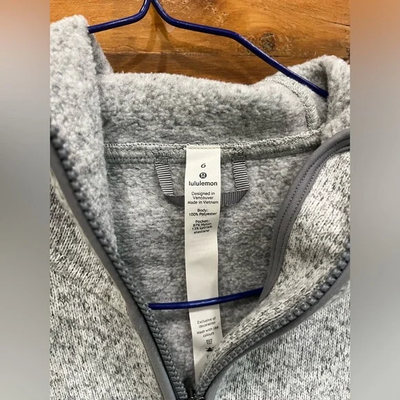 Lululemon fleece and thank you pullover - Picture 2 of 3